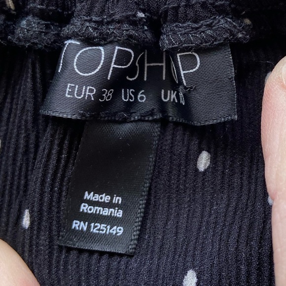 Topshop Dotty Off The Shoulder‎ Romper Size 6 - Picture 3 of 5